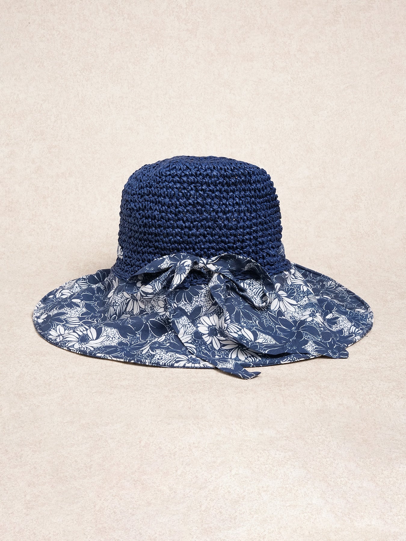 Women's straw retro fisherman hat Navy Sustainable Hats - BERLOOK