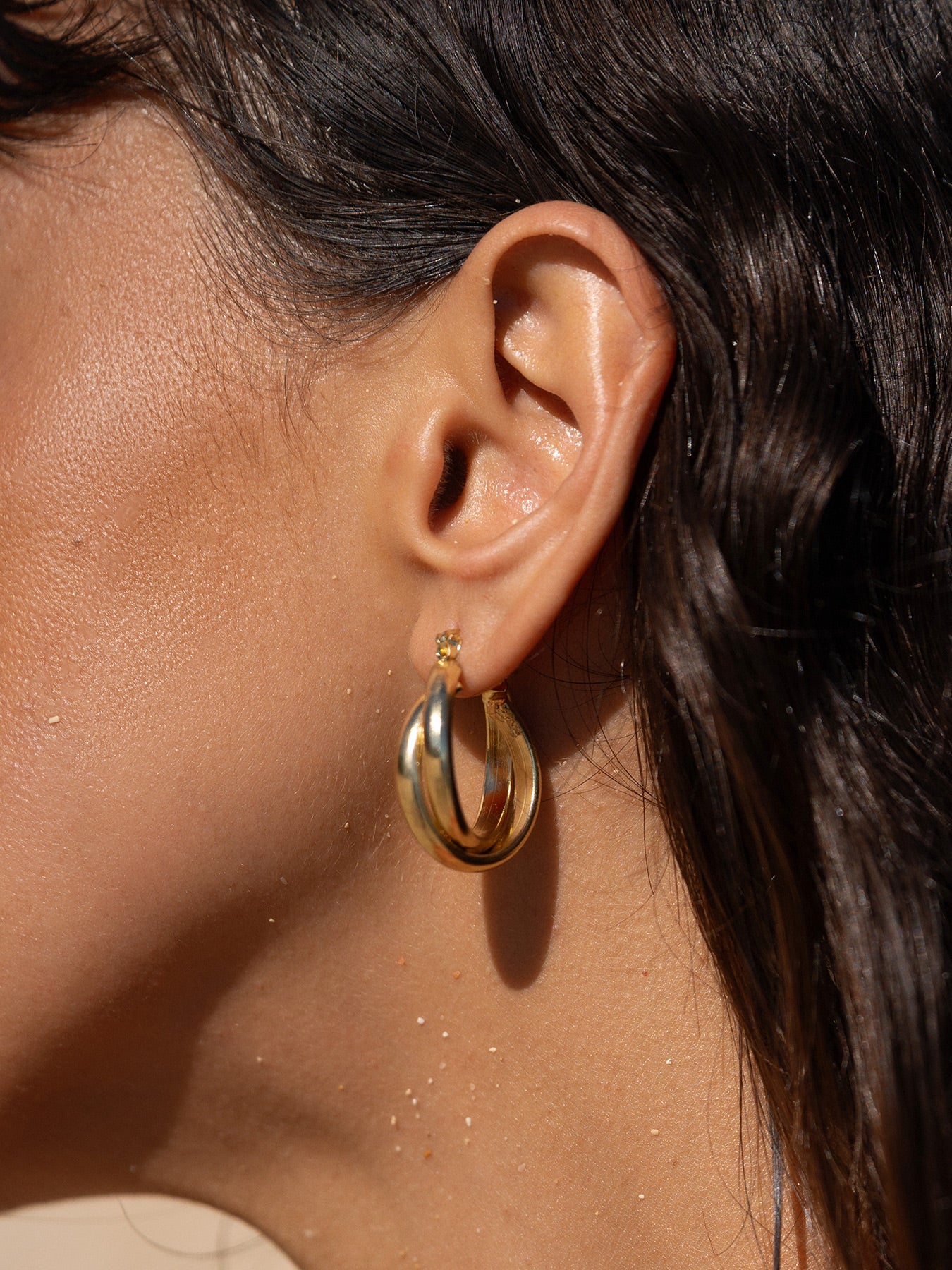 Women's vintage gold shiny earrings Sustainable Earrings - BERLOOK