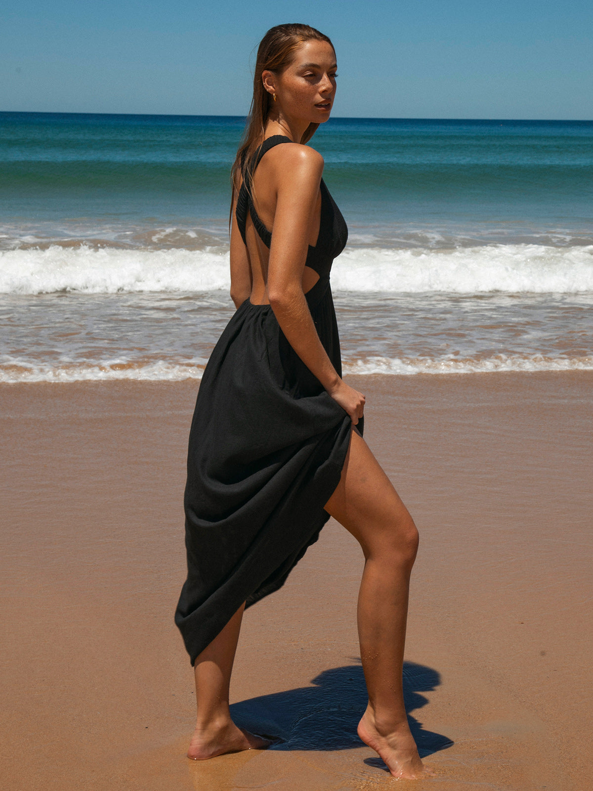 Black V Neck Plaeted Beach Dress & Reviews - Black - Sustainable Beach Dress | BERLOOK Black V Neck Plaeted Beach Dress & Reviews - Black - Sustainable Beach Dress | BERLOOK