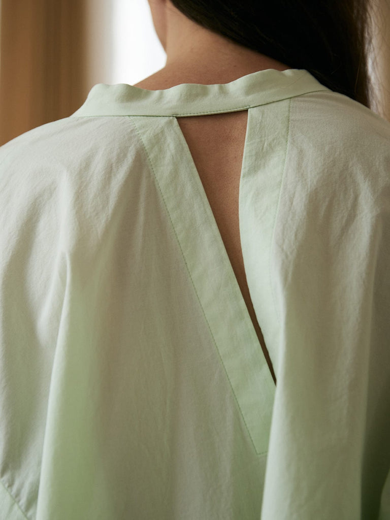 BERLOOK - Sustainable Blouses&Shirts _ Cutout Back Lantern Sleeve Cotton Blouse