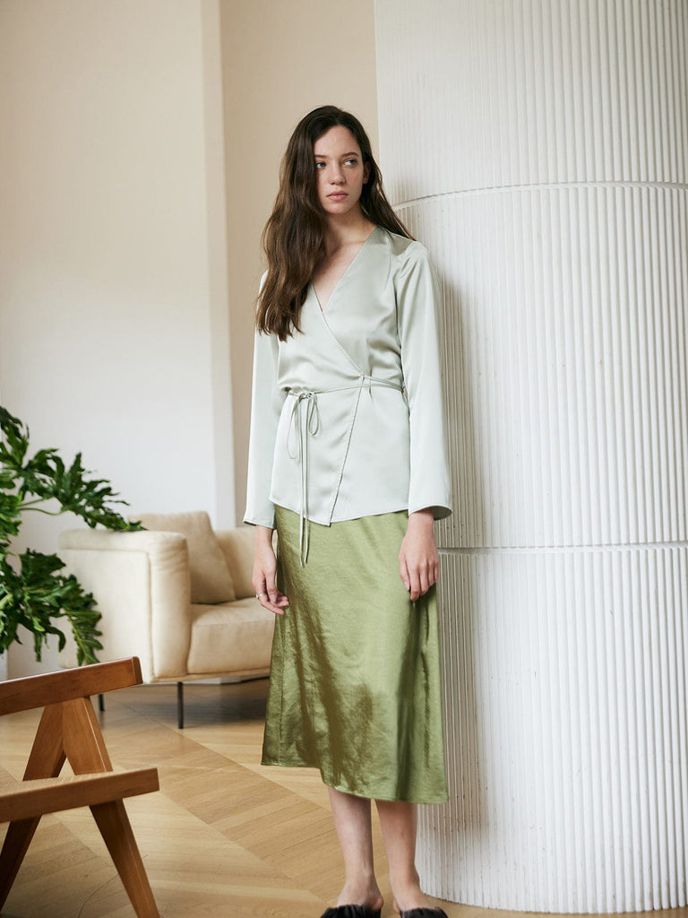 BERLOOK - Sustainable Blouses&Shirts _ Knotted Belt Solid Blouse