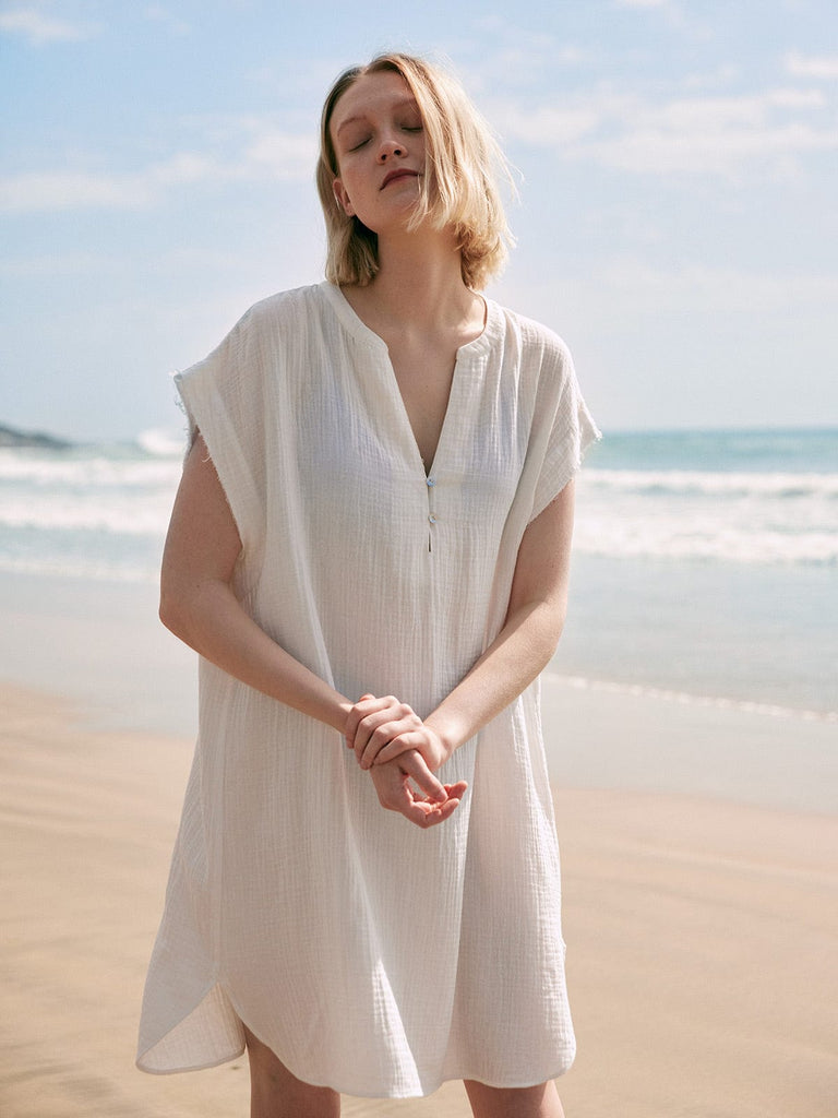BERLOOK - Sustainable Cover-ups _ White / S V Neck Curved Hem Cover Up