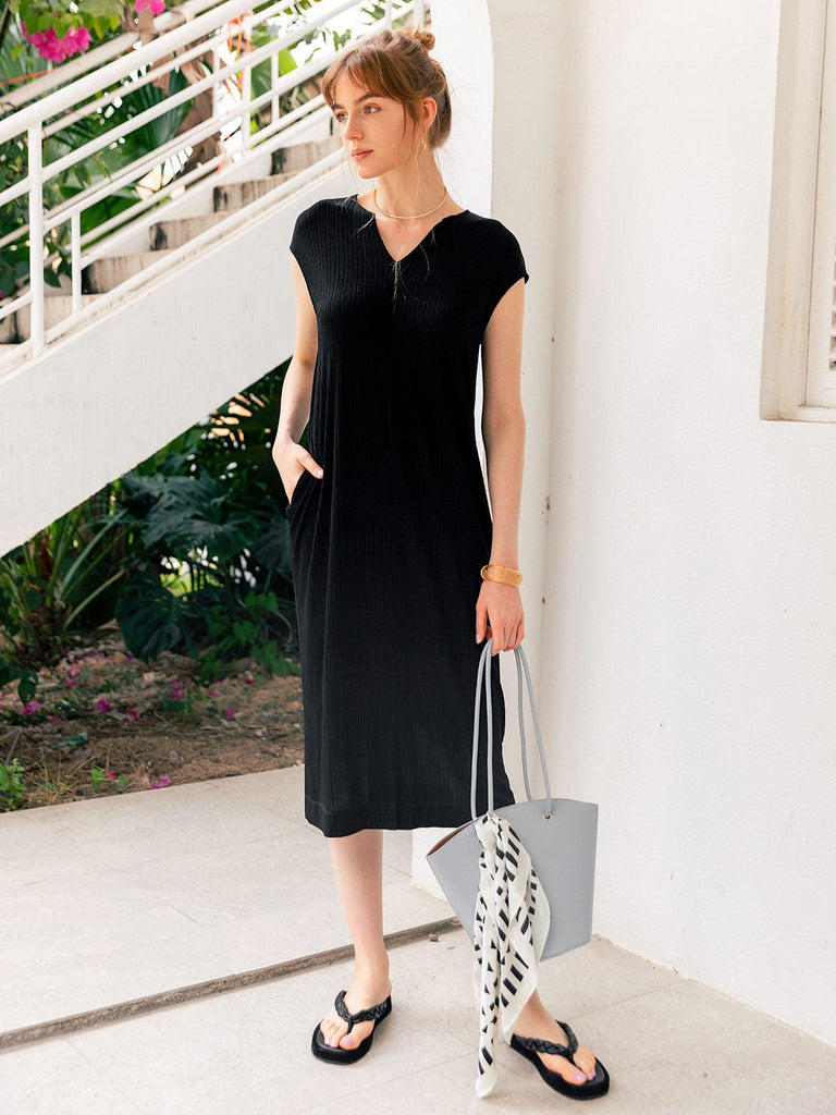 BERLOOK - Sustainable Dresses _ Black / S Ribbed Split Midi Dress