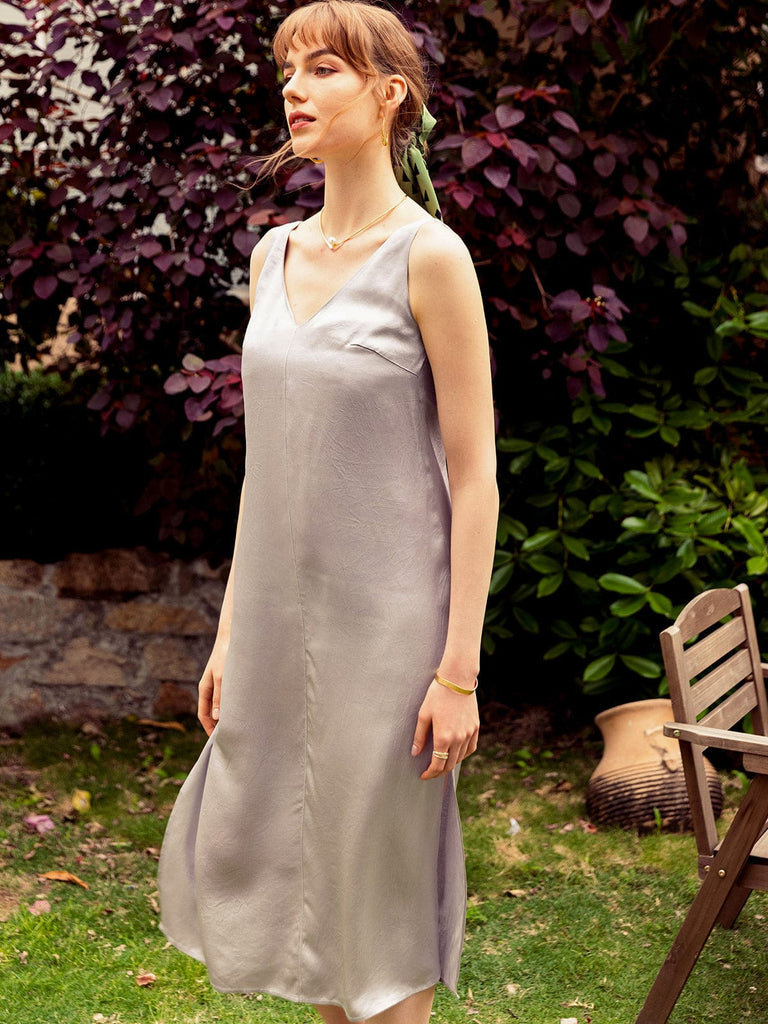 BERLOOK - Sustainable Dresses _ V Neck Midi Dress