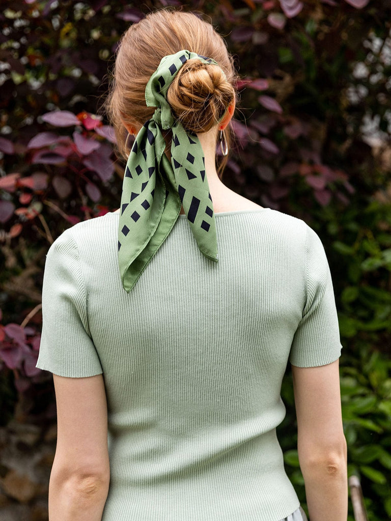 BERLOOK - Sustainable Scarves _ Geometric Pattern Silk Kerchief