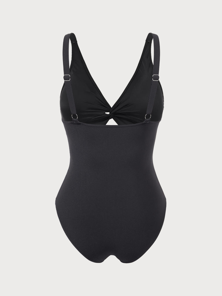 Twist Cutout Plus Size One-Piece Swimsuit Sustainable Plus Size One-Pieces - BERLOOK